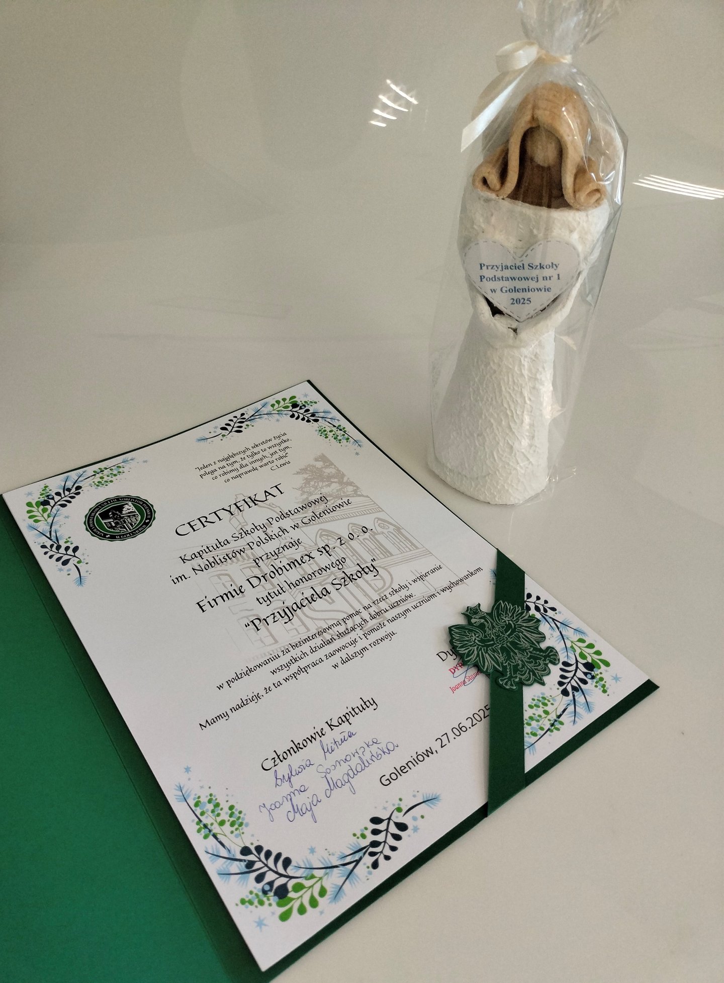 Drobimex otrzymuje tytuł honorowego "Przyjaciela szkoły"